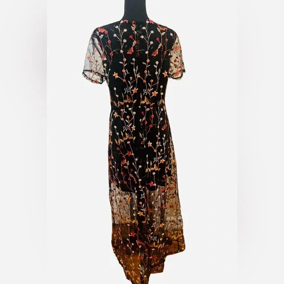 NWT - SweatyRocks Women’s Mesh Short Sleeve Embroidered Floral Dress - Size Med - Picture 7 of 14